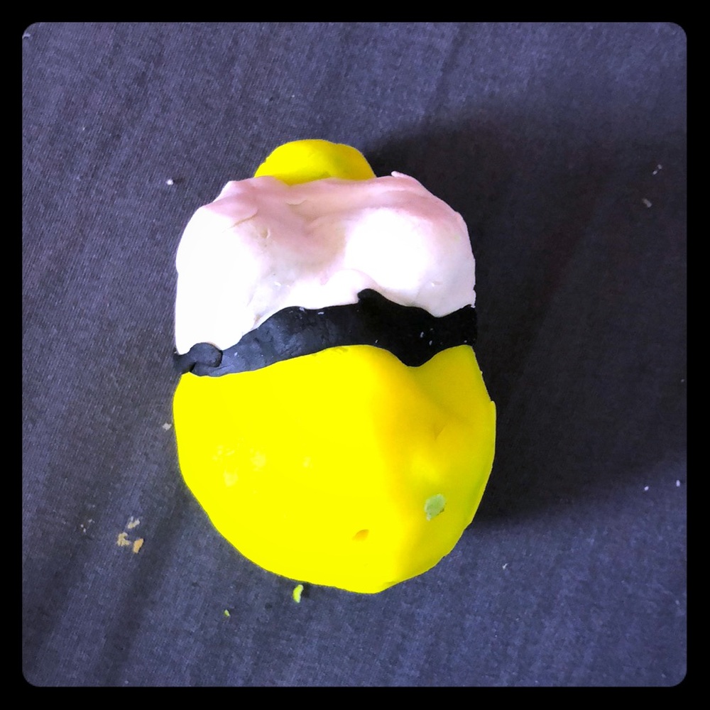 Mini pregnant sculpture with sports bra
